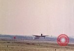 Immagine di Stati Uniti Army Air Forces caccia e bombardieri Florennes Belgio, 1945, secondo 34 filmato di repertorio 65675047644