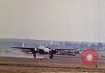 Immagine di Stati Uniti Army Air Forces caccia e bombardieri Florennes Belgio, 1945, secondo 37 filmato di repertorio 65675047644