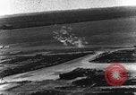 Immagine di Attacco a due Focke-Wulf FW-190 piani Teatro europeo, 1944, secondo 12 filmato di repertorio 65675047671