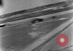 Immagine di Due tedesche Junkers Ju 88 piani bombardiere Teatro europeo, 1944, secondo 9 filmato di repertorio 65675047677