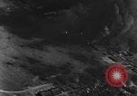 Immagine di Due tedesche Junkers Ju 88 piani bombardiere Teatro europeo, 1944, secondo 19 filmato di repertorio 65675047677