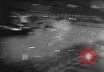 Standbild strafing eine Linie von Lastkähnen auf dem Fluss europäische Theater, 1944, aus Sekunde 8 historischem Filmmaterial Videoclip 65675047682