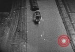 Standbild strafing eine Linie von Lastkähnen auf dem Fluss europäische Theater, 1944, aus Sekunde 17 historischem Filmmaterial Videoclip 65675047682
