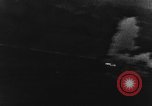 Standbild strafing Lokomotive europäische Theater, 1944, aus Sekunde 12 historischem Filmmaterial Videoclip 65675047684