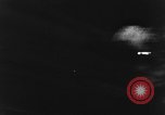 Standbild strafing Lokomotive europäische Theater, 1944, aus Sekunde 16 historischem Filmmaterial Videoclip 65675047684