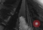 Standbild strafing Kanäle und Brücken europäische Theater, 1944, aus Sekunde 7 historischem Filmmaterial Videoclip 65675047686