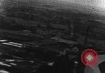 Standbild strafing Kanäle und Brücken europäische Theater, 1944, aus Sekunde 12 historischem Filmmaterial Videoclip 65675047686