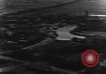 Standbild strafing Kanäle und Brücken europäische Theater, 1944, aus Sekunde 17 historischem Filmmaterial Videoclip 65675047686