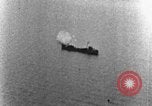 Standbild strafing Kanäle und Brücken europäische Theater, 1944, aus Sekunde 42 historischem Filmmaterial Videoclip 65675047686