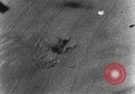 Standbild strafing Deutsche Messerschmitt Bf 109 Kampfflugzeuge europäische Theater, 1944, aus Sekunde 24 historischem Filmmaterial Videoclip 65675047687