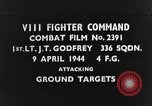 Standbild Angriffe feindliche Flugzeuge in geschützten Bäume europäische Theater, 1944, aus Sekunde 1 historischem Filmmaterial Videoclip 65675047688