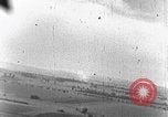 Standbild angreifenden deutschen Junkers Ju 88 Bomber europäische Theater, 1944, aus Sekunde 40 historischem Filmmaterial Videoclip 65675047693