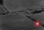 Standbild angreifenden deutschen Junkers Ju 88 Bomber europäische Theater, 1944, aus Sekunde 58 historischem Filmmaterial Videoclip 65675047693