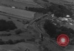 Standbild strafing des Zuges europäische Theater, 1944, aus Sekunde 23 historischem Filmmaterial Videoclip 65675047695