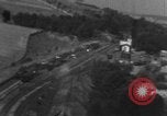 Standbild strafing des Zuges europäische Theater, 1944, aus Sekunde 29 historischem Filmmaterial Videoclip 65675047695