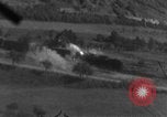 Standbild strafing des Zuges europäische Theater, 1944, aus Sekunde 35 historischem Filmmaterial Videoclip 65675047695