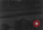 Image de bombardements de la locomotive théâtre européen, 1944, de la seconde 5 séquences d'archives historiques vidéo 65675047697