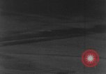 Image de bombardements de la locomotive théâtre européen, 1944, de la seconde 11 séquences d'archives historiques vidéo 65675047697