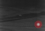Image de bombardements de la locomotive théâtre européen, 1944, de la seconde 12 séquences d'archives historiques vidéo 65675047697
