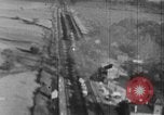 Standbild strafing des Zuges europäische Theater, 1944, aus Sekunde 17 historischem Filmmaterial Videoclip 65675047698