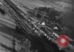 Standbild strafing des Zuges europäische Theater, 1944, aus Sekunde 27 historischem Filmmaterial Videoclip 65675047698