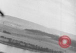 Standbild strafing des Zuges europäische Theater, 1944, aus Sekunde 43 historischem Filmmaterial Videoclip 65675047698
