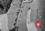 Standbild strafing des Zuges europäische Theater, 1944, aus Sekunde 45 historischem Filmmaterial Videoclip 65675047698