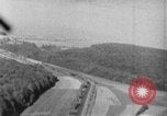 Standbild strafing des Zuges europäische Theater, 1944, aus Sekunde 48 historischem Filmmaterial Videoclip 65675047698