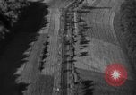 Standbild strafing des Zuges europäische Theater, 1944, aus Sekunde 51 historischem Filmmaterial Videoclip 65675047698