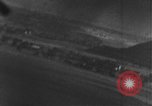 Standbild strafing des Staplers europäische Theater, 1944, aus Sekunde 15 historischem Filmmaterial Videoclip 65675047699