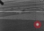 Standbild strafing des Staplers europäische Theater, 1944, aus Sekunde 33 historischem Filmmaterial Videoclip 65675047699