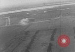 Standbild strafing des Staplers europäische Theater, 1944, aus Sekunde 7 historischem Filmmaterial Videoclip 65675047700