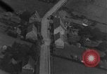 Standbild strafing des Staplers europäische Theater, 1944, aus Sekunde 22 historischem Filmmaterial Videoclip 65675047700