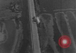 Standbild strafing des Staplers europäische Theater, 1944, aus Sekunde 39 historischem Filmmaterial Videoclip 65675047700