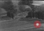 Standbild strafing Boden Ziel europäische Theater, 1944, aus Sekunde 30 historischem Filmmaterial Videoclip 65675047716