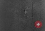 Standbild angreifenden deutschen Focke Wulf Fw-190 Jagdflugzeug europäische Theater, 1944, aus Sekunde 53 historischem Filmmaterial Videoclip 65675047717
