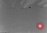 Standbild Bildung von P-47 Thunderbolt Kampfflugzeugen europäische Theater, 1944, aus Sekunde 15 historischem Filmmaterial Videoclip 65675047724