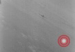 Image attaquer allemand Messerschmitt Me-109 Avion de chasse théâtre européen, 1944, de la seconde 5 séquences d'archives historiques vidéo 65675047725