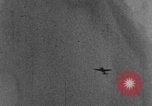 Standbild Gun camera footage zeigen Fw-190 Hit und brennen Deutschland, 1944, aus Sekunde 10 historischem Filmmaterial Videoclip 65675047726