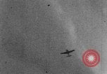 Standbild Gun camera footage zeigen Fw-190 Hit und brennen Deutschland, 1944, aus Sekunde 13 historischem Filmmaterial Videoclip 65675047726