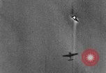 Standbild Gun camera footage zeigen Fw-190 Hit und brennen Deutschland, 1944, aus Sekunde 14 historischem Filmmaterial Videoclip 65675047726