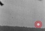 Standbild strafing Lokomotive europäische Theater, 1944, aus Sekunde 30 historischem Filmmaterial Videoclip 65675047727