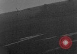 Standbild strafing Lokomotive europäische Theater, 1944, aus Sekunde 42 historischem Filmmaterial Videoclip 65675047727