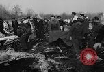 Standbild Wracks von abgestürzten Flugzeug Brüssel Belgien, 1961, aus Sekunde 42 historischem Filmmaterial Videoclip 65675047740