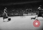 Standbild Pudel gewinnt der Hund zeigen New York United States USA, 1961, aus Sekunde 21 historischem Filmmaterial Videoclip 65675047741