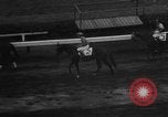 Standbild American Derby Chicago Illinois Washington Park USA, 1956, aus Sekunde 14 historischem Filmmaterial Videoclip 65675047756
