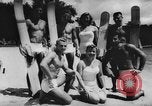 Immagine di Gli amanti dello sci d'acqua Cypress Gardens Florida USA, 1956, secondo 7 filmato di repertorio 65675047757