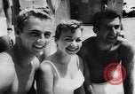 Immagine di Gli amanti dello sci d'acqua Cypress Gardens Florida USA, 1956, secondo 9 filmato di repertorio 65675047757