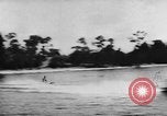 Immagine di Gli amanti dello sci d'acqua Cypress Gardens Florida USA, 1956, secondo 17 filmato di repertorio 65675047757