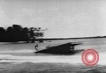 Immagine di Gli amanti dello sci d'acqua Cypress Gardens Florida USA, 1956, secondo 18 filmato di repertorio 65675047757
